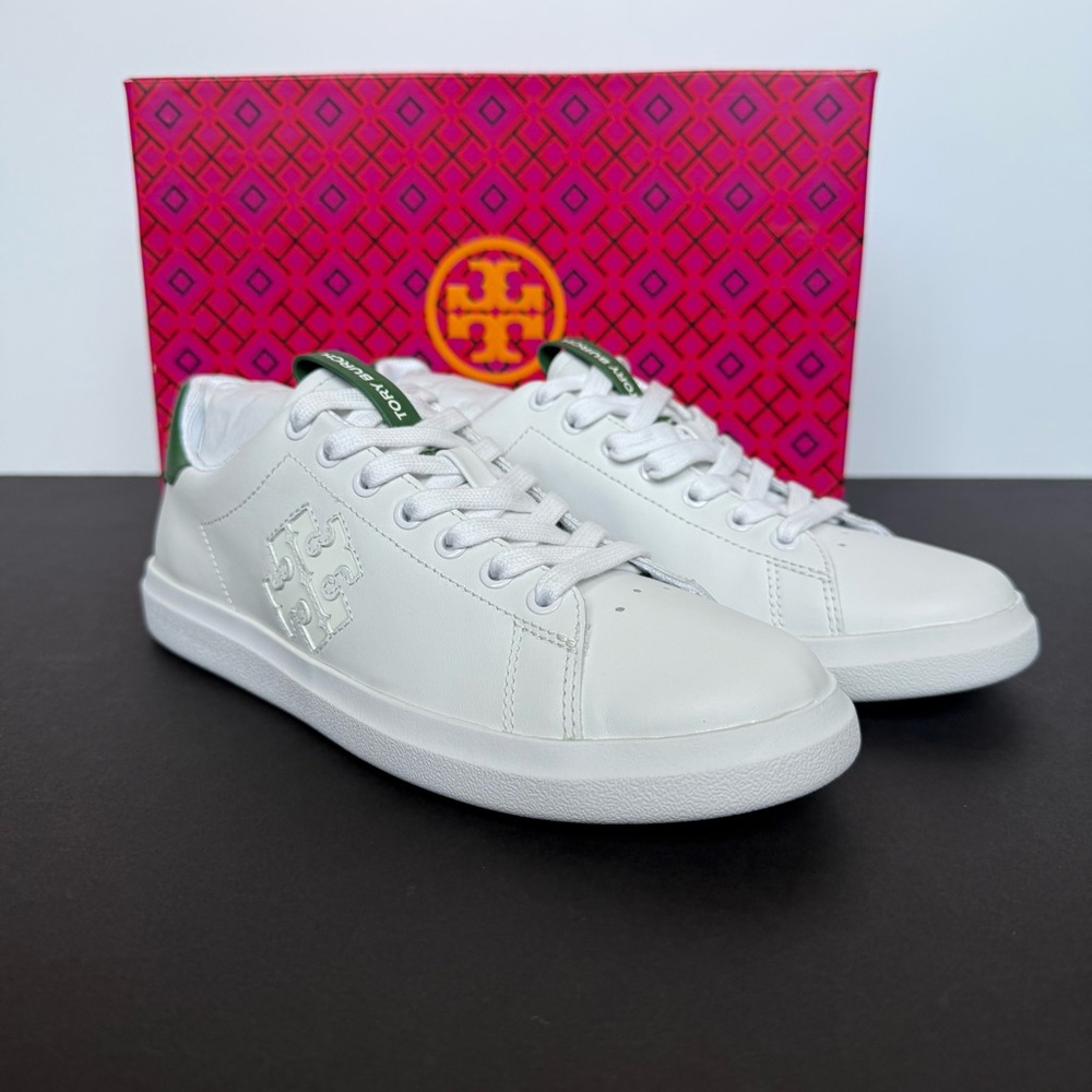 Tory Burch White and Green Double T Howell Court Leather Sneakers - size 6